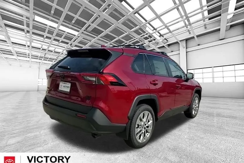 2025 Toyota RAV4 XLE Premium photo 1