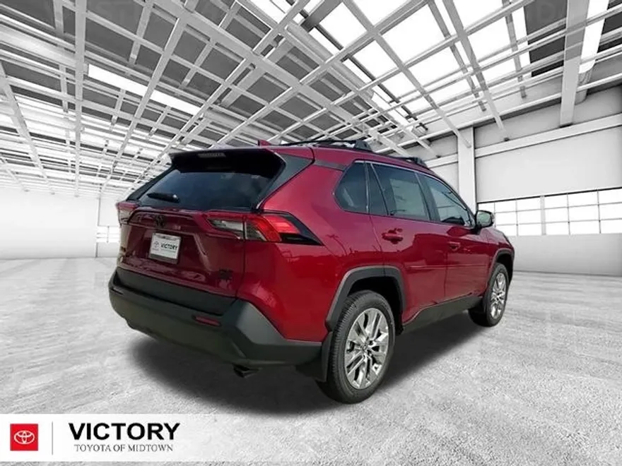 2025 Toyota RAV4 XLE Premium photo 1
