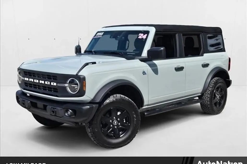 2024 Ford Bronco Black Diamond photo 1