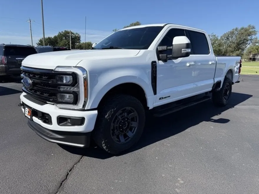 2023 Ford F-250 Lariat photo 1