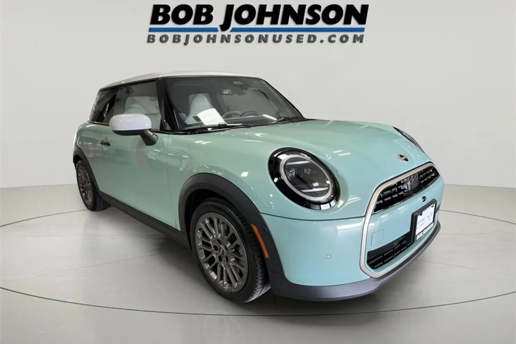 2025 Mini Cooper 2 Door Hardtop photo 1