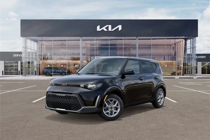 2025 Kia Soul LX photo 1