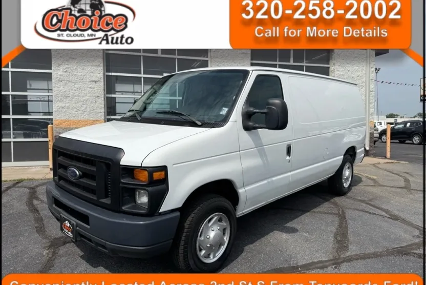 2010 Ford E-150 photo 1