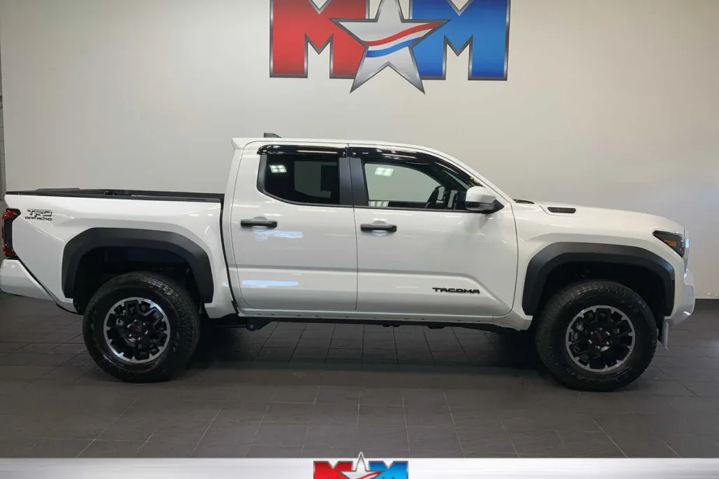 2025 Toyota Tacoma TRD Double Cab photo 1