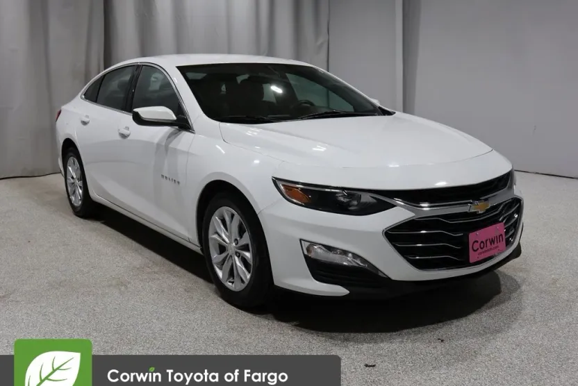 2023 Chevrolet Malibu 1LT photo 1