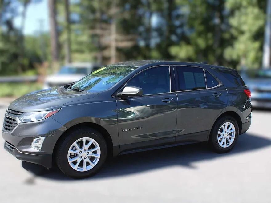 2019 Chevrolet Equinox LS photo 1
