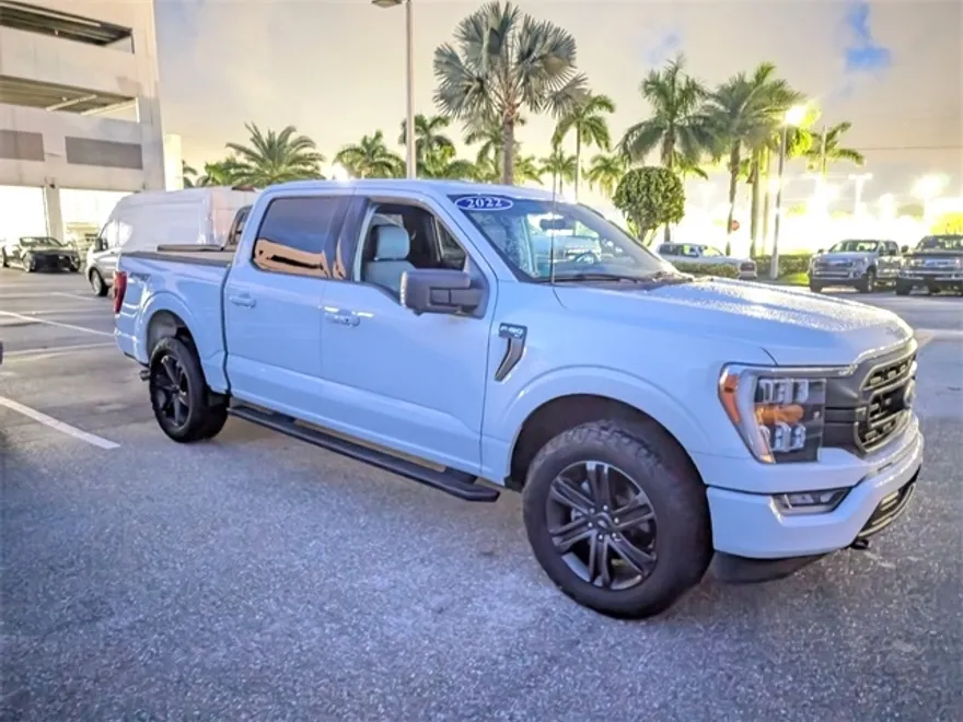 2022 Ford F-150 XLT photo 1