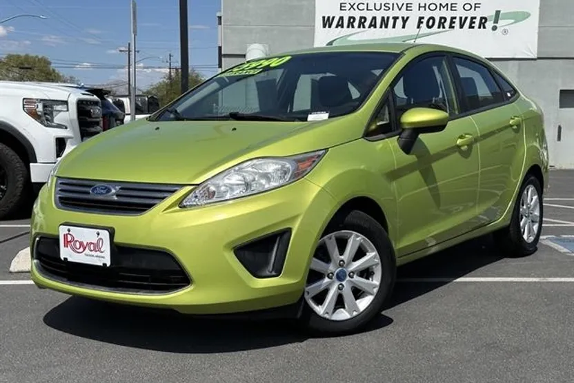 2011 Ford Fiesta SE photo 1