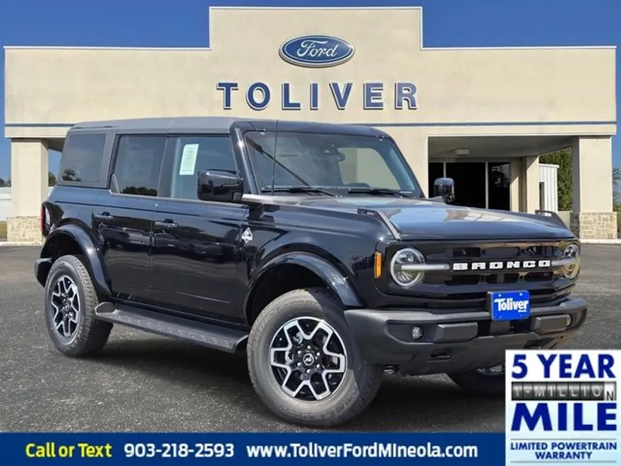 2025 Ford Bronco Outer Banks photo 1
