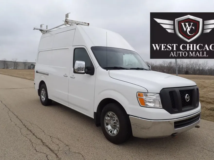2017 Nissan NV3500 HD Cargo SL photo 1