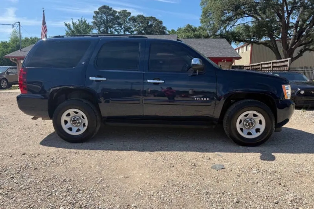 2007 Chevrolet Tahoe LS photo 1