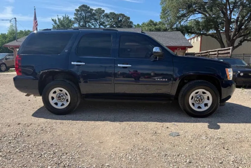 2007 Chevrolet Tahoe LS photo 1