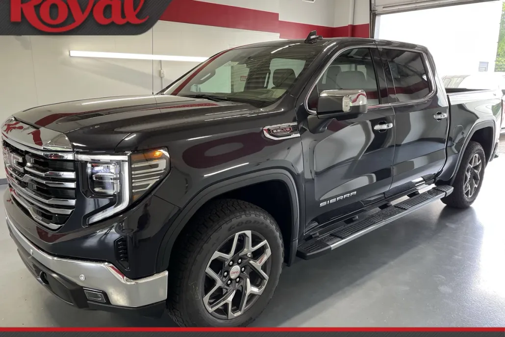 2026 Gmc Sierra 1500 SLT photo 1