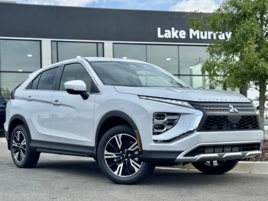 2025 Mitsubishi Eclipse Cross SEL photo 1