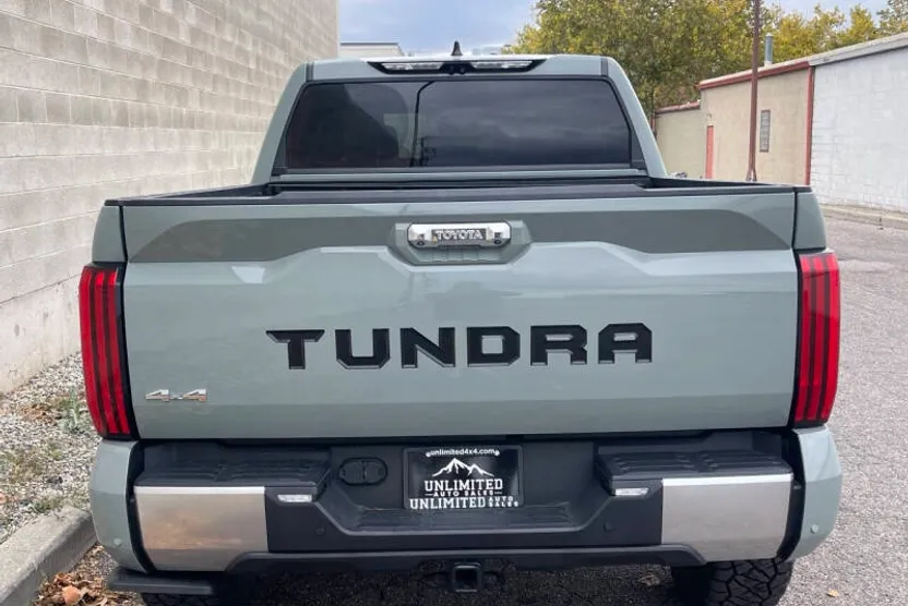 2023 Toyota Tundra Limited photo 1