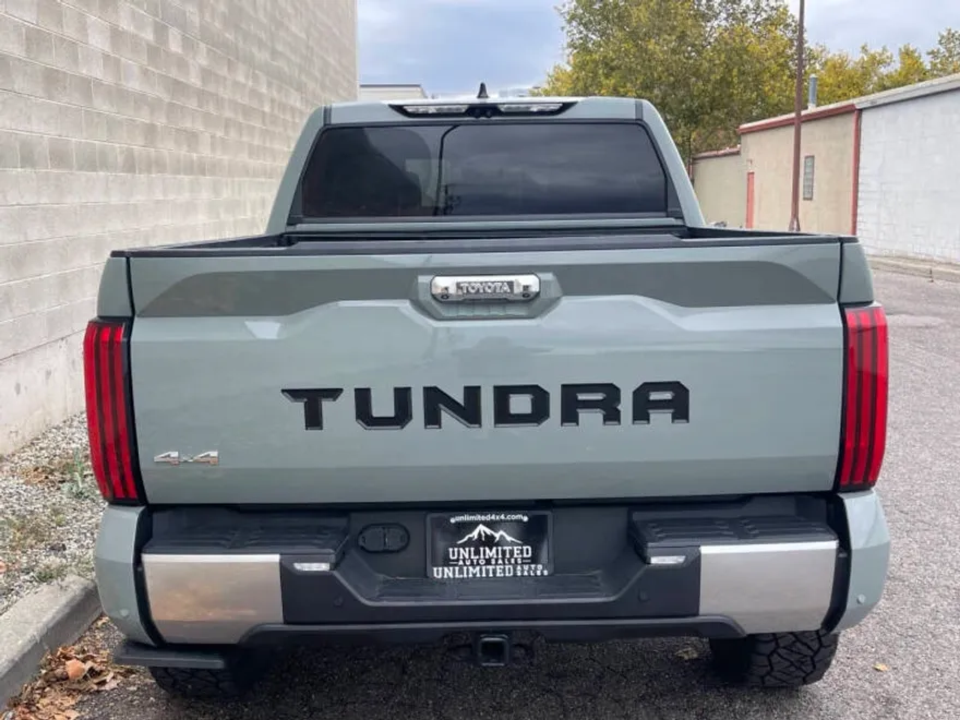 2023 Toyota Tundra Limited photo 1