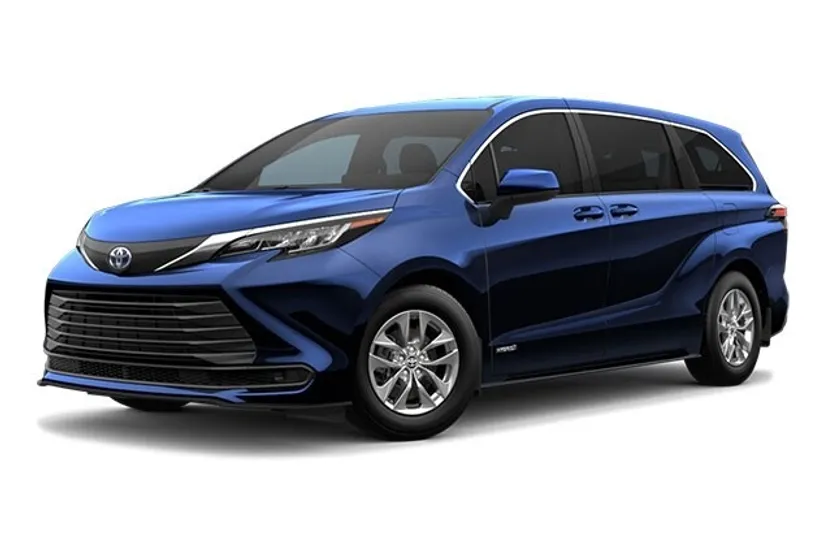 2024 Toyota Sienna LE photo 1