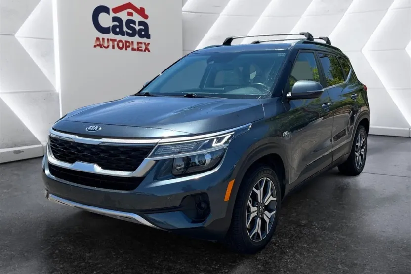 2021 Kia Seltos EX photo 1