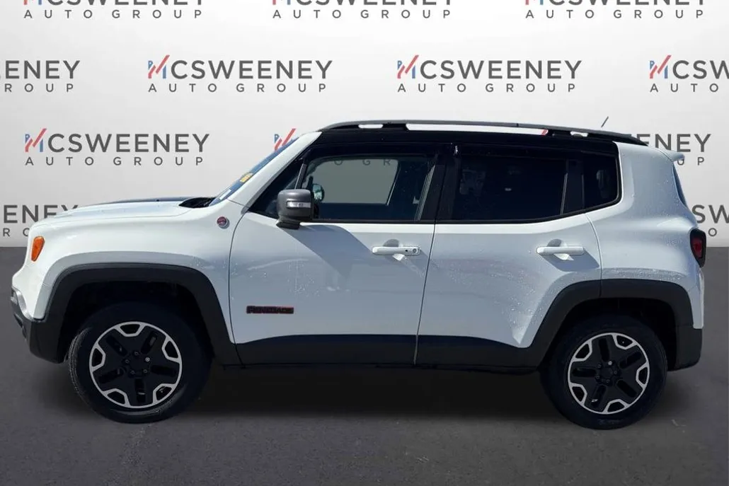 2015 Jeep Renegade Trailhawk photo 1