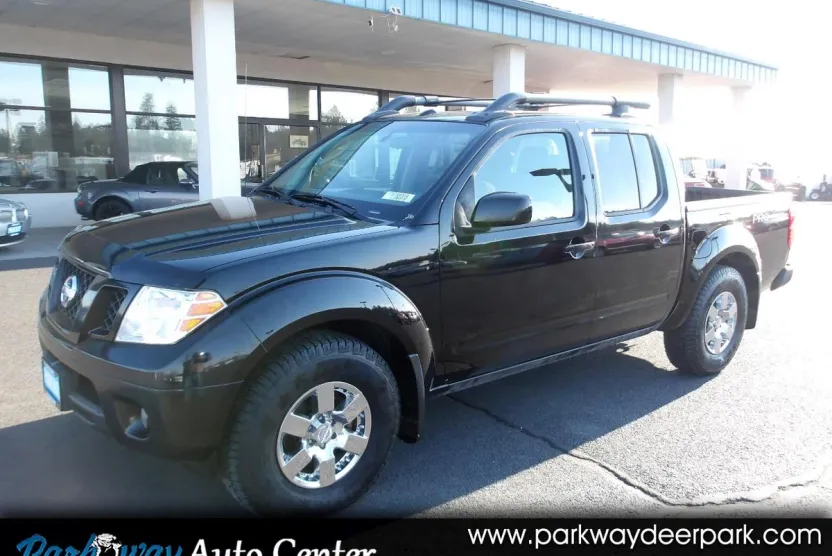 2009 Nissan Frontier PRO-4X Crew Cab photo 1