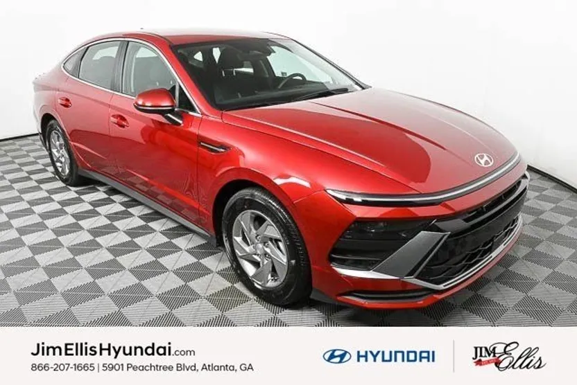 2025 Hyundai Sonata SE photo 1