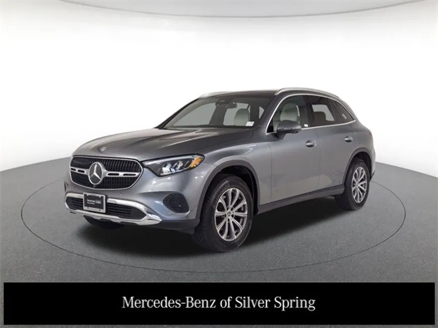 2023 Mercedes Benz GLC 300 4MATIC photo 1