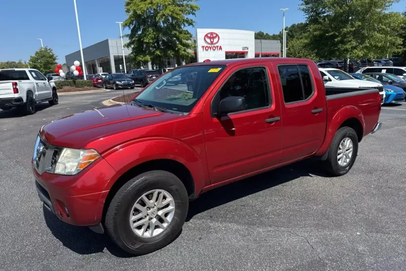 2016 Nissan Frontier SV photo 1