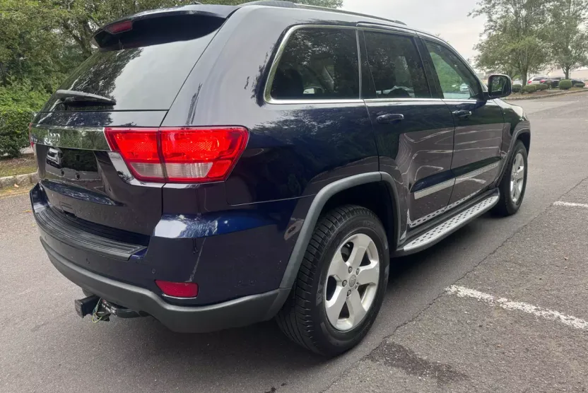 2012 Jeep Grand Cherokee Laredo photo 1