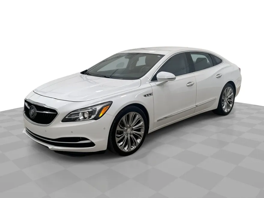 2017 Buick LaCrosse Premium photo 1