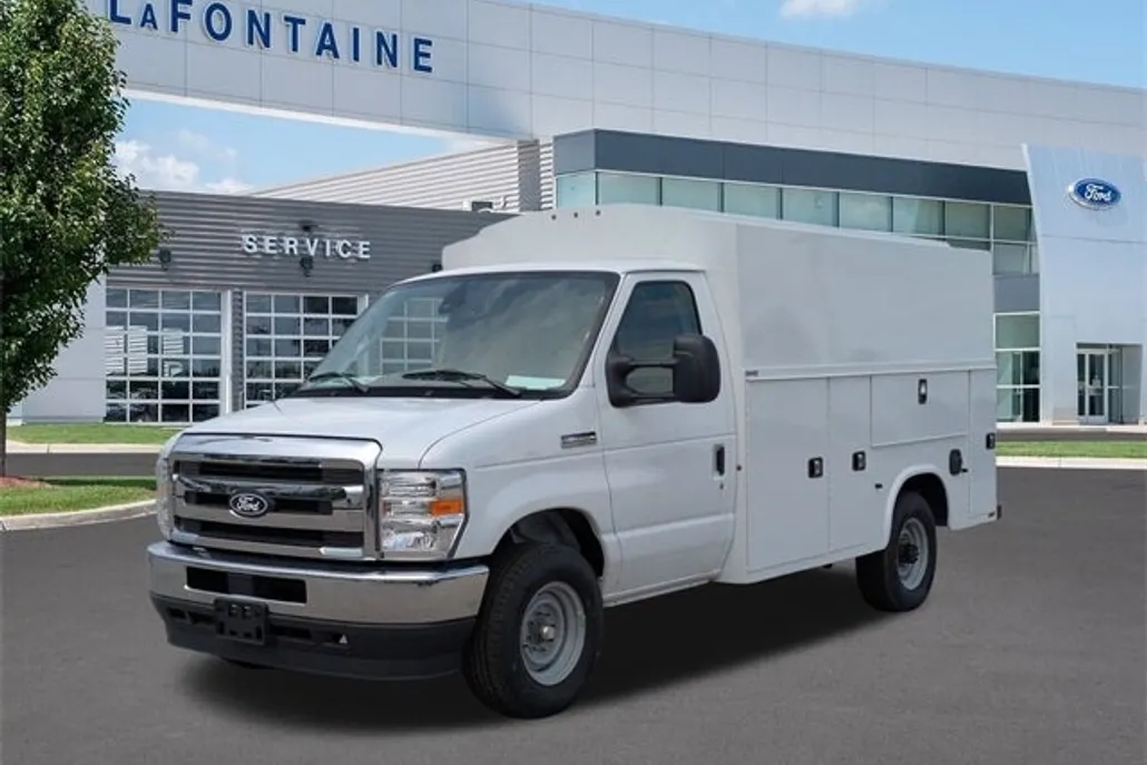 2026 Ford E-350 Base photo 1