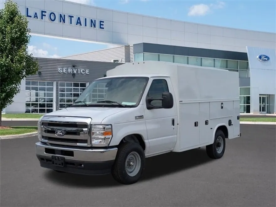2026 Ford E-350 Base photo 1