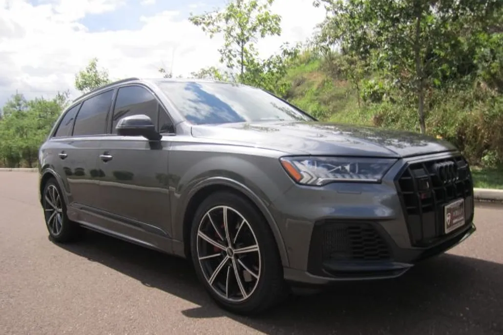 2021 Audi SQ7 Prestige photo 1