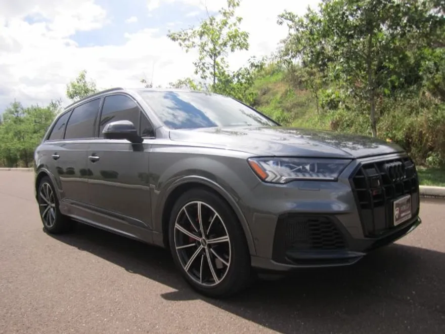 2021 Audi SQ7 Prestige photo 1
