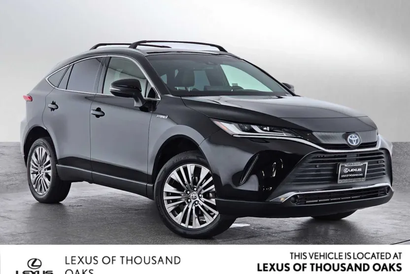 2021 Toyota Venza XLE photo 1