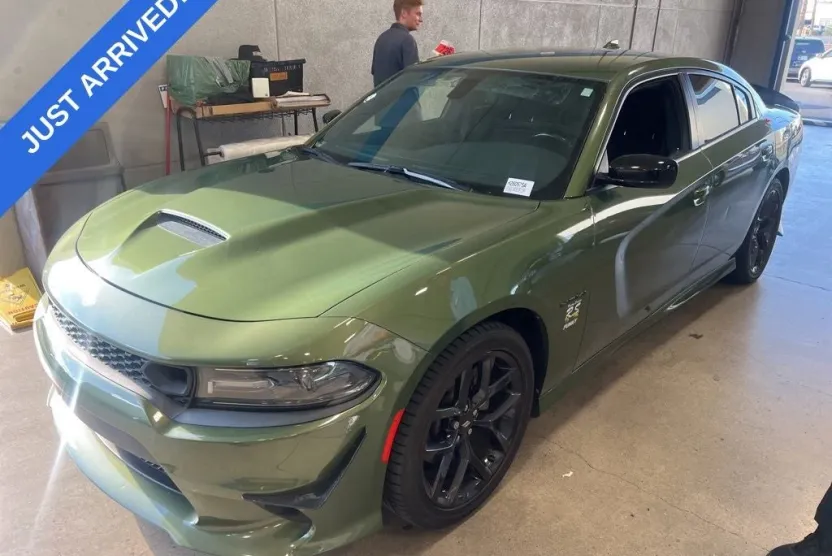 2021 Dodge Charger R/T photo 1
