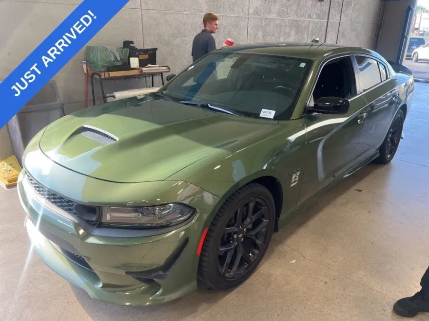 2021 Dodge Charger R/T photo 1