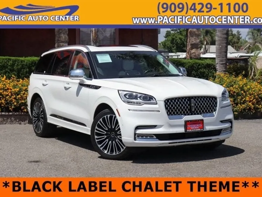 2022 Lincoln Aviator Black Label photo 1