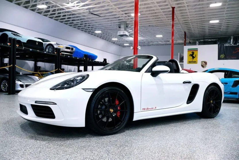 2024 Porsche Boxster S photo 1