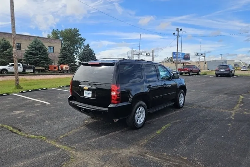 2013 Chevrolet Tahoe LT photo 1