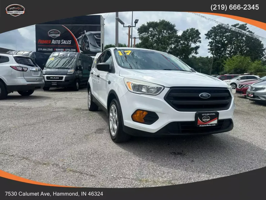 2017 Ford Escape Sport photo 1