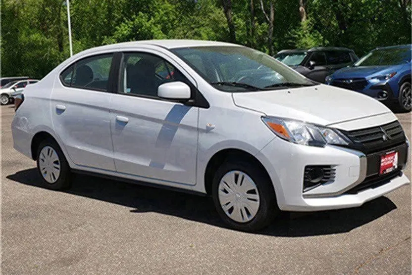 2024 Mitsubishi Mirage G4 ES photo 1