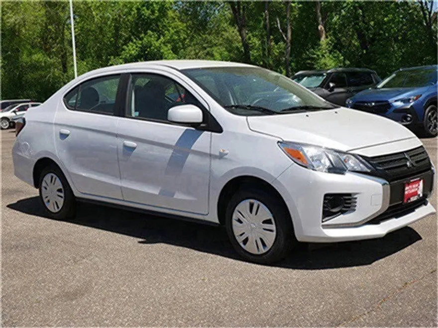 2024 Mitsubishi Mirage G4 ES photo 1