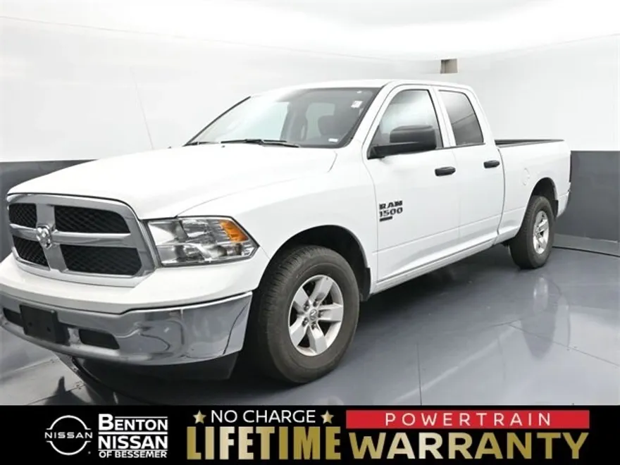 2024 Ram 1500 Classic SLT photo 1