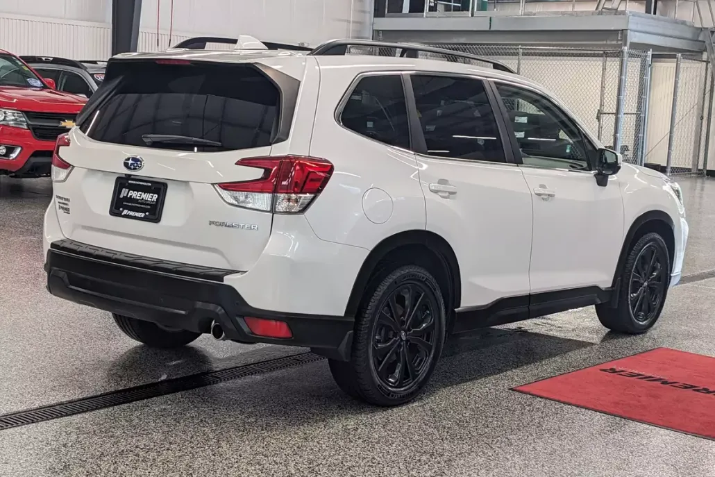 2021 Subaru Forester Limited photo 1