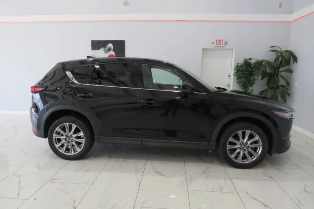 2020 Mazda CX-5 Grand Touring photo 1