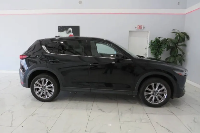 2020 Mazda CX-5 Grand Touring photo 1