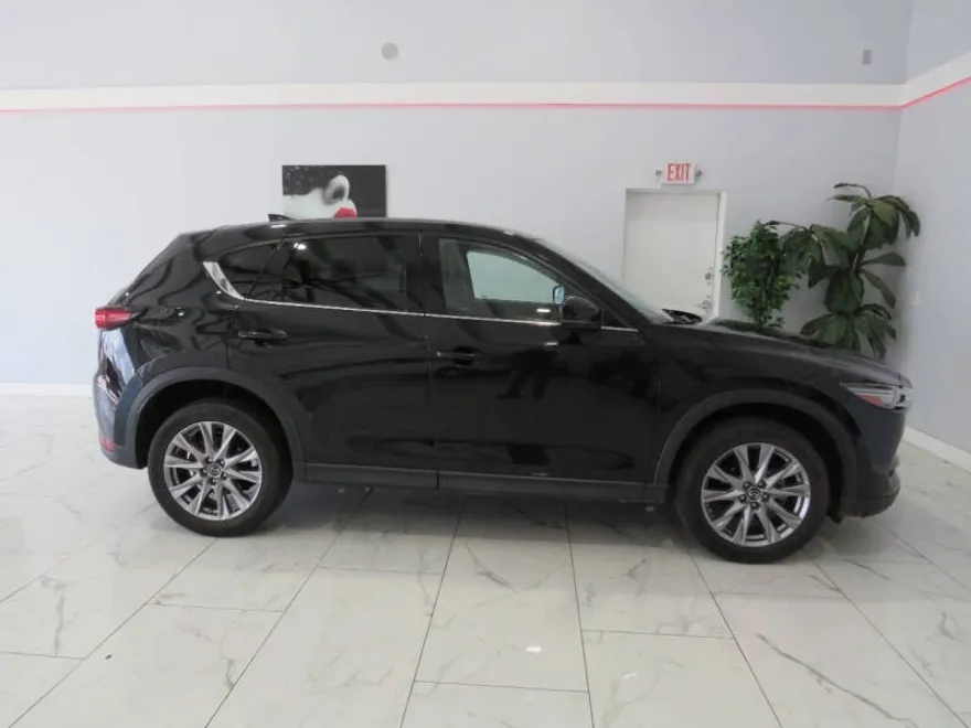 2020 Mazda CX-5 Grand Touring photo 1
