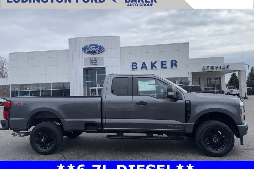 2025 Ford F-350 XL photo 1