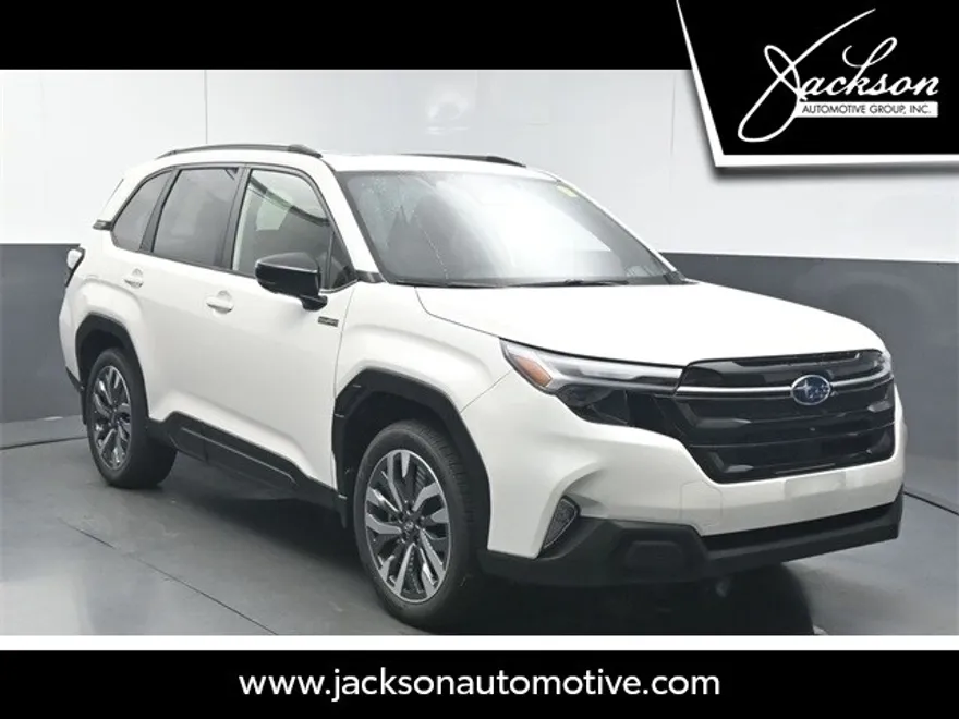 2025 Subaru Forester Touring photo 1