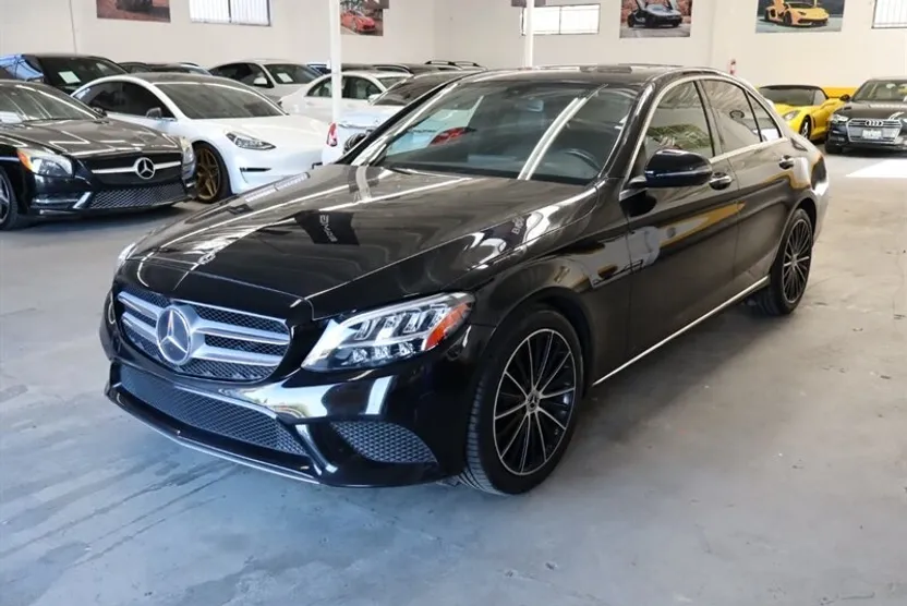 2019 Mercedes Benz C 300 photo 1